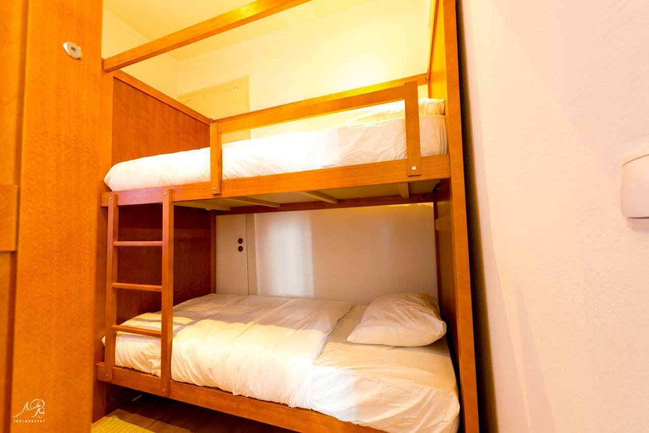 Bed 4-Bed Mixed Dormitory Room